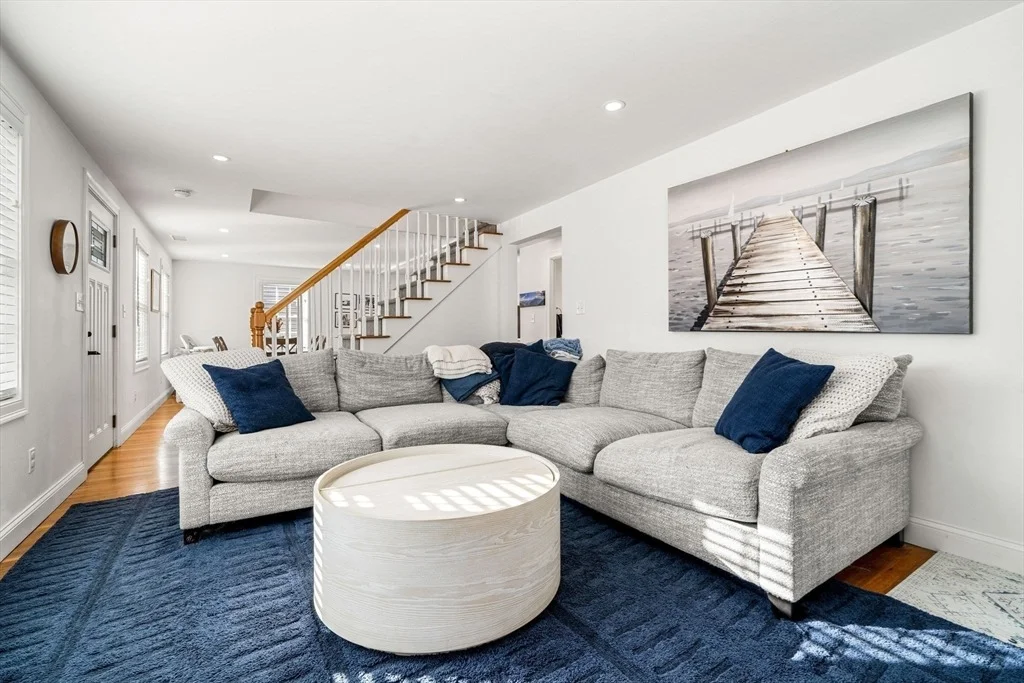 Photo of 49 Grove Cir