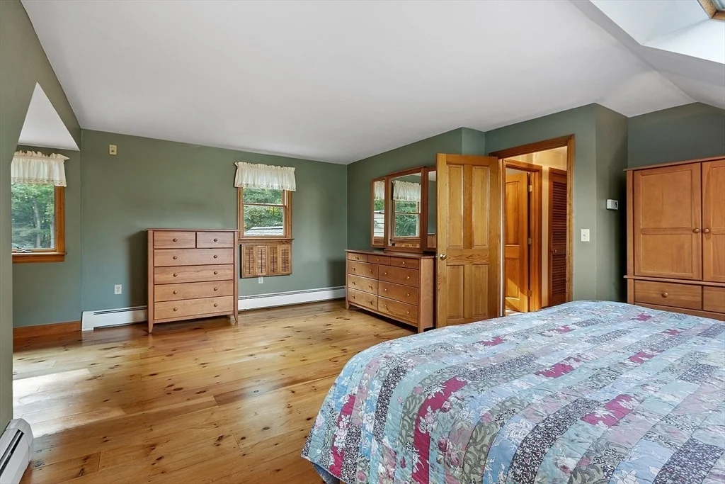 Photo of 20 Woodside Dr
