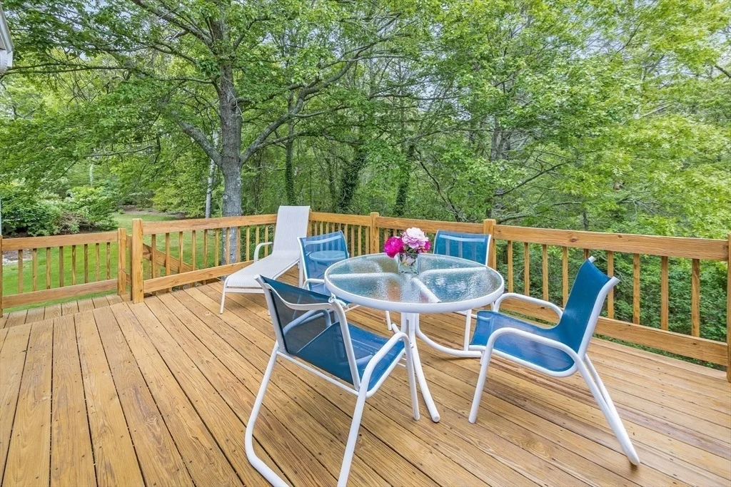 Photo of 20 Crestview Circle
