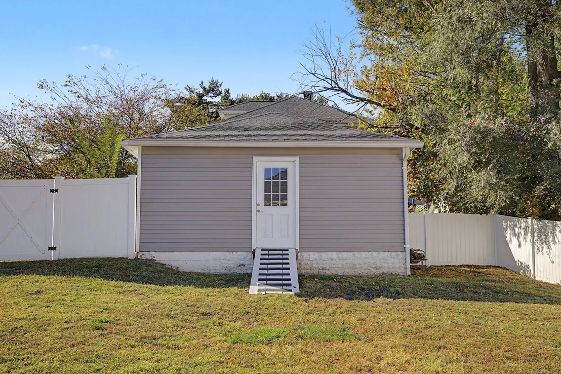 Photo of 419 Hillside Ave