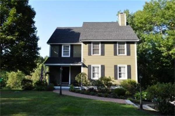 Photo of 183 W Main St