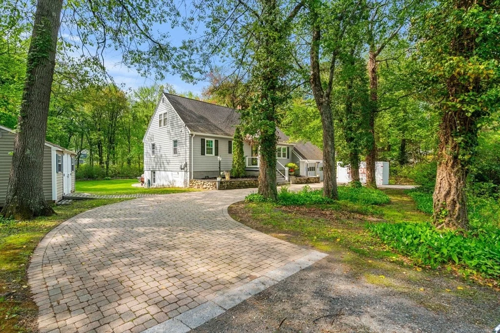 Photo of 28 Ballardvale Road