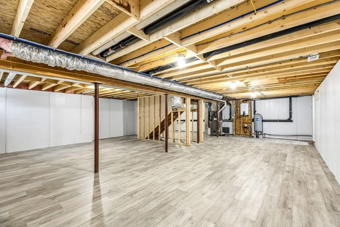 Photo of 44 Balsam Hill