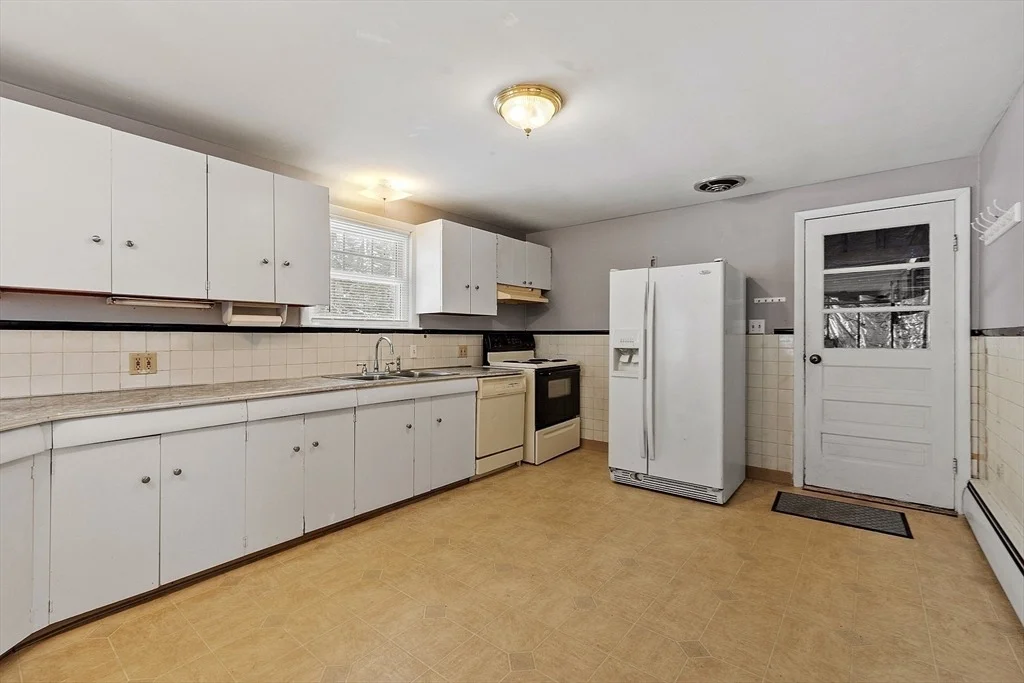 Photo of 484 Intervale Ave