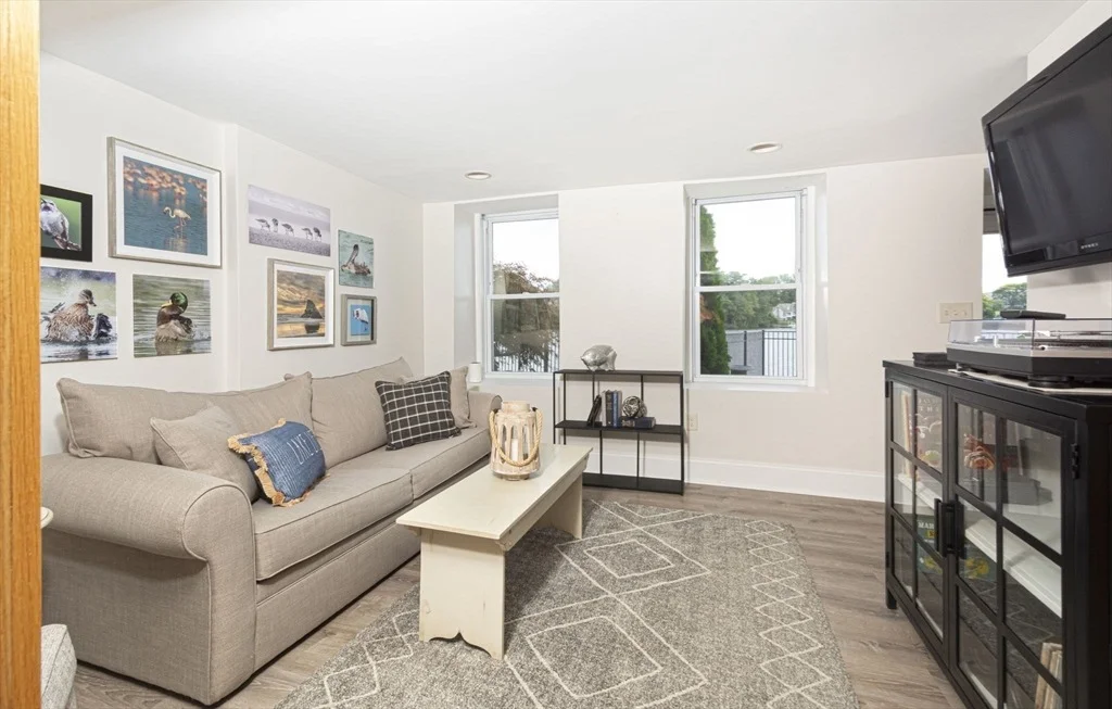 Photo of 135 Lake Ave
