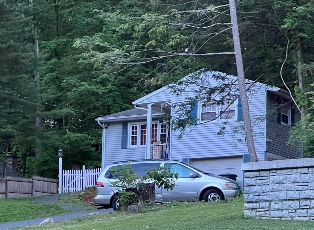 Photo of 635 Florence Rd.