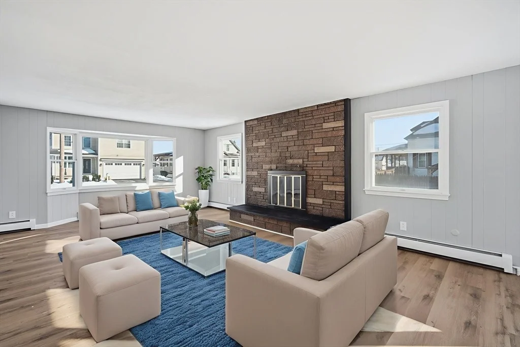 Photo of 87 Clarendon Ave