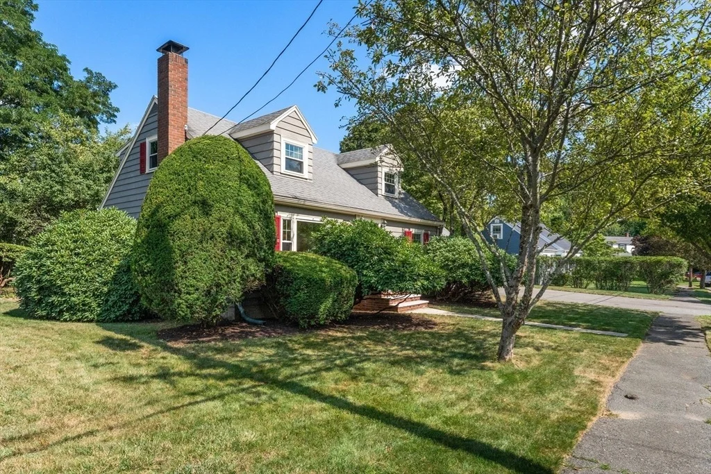 Photo of 20 Oakhurst Rd.