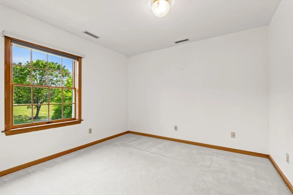 Photo of 33 Coventry Lane
