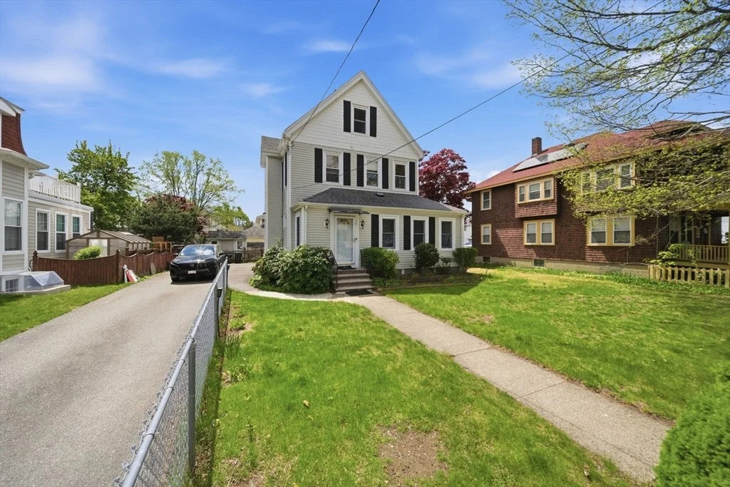 Photo of 75 Walker St