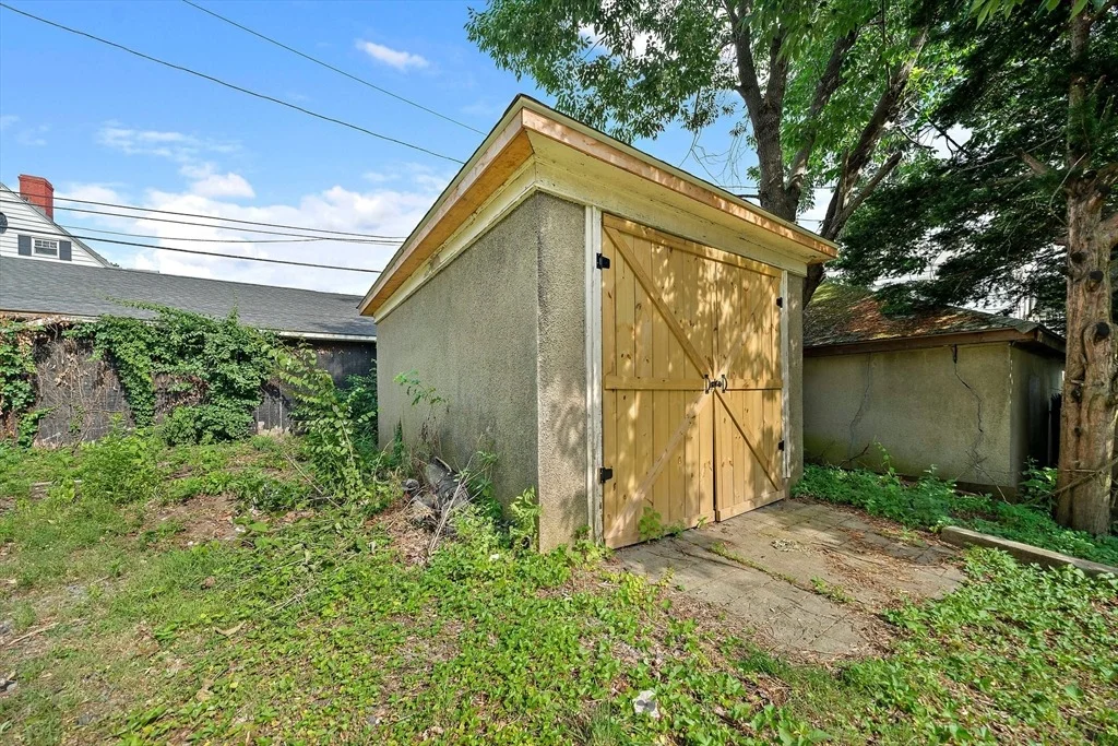 Photo of 10 Trowbridge Rd