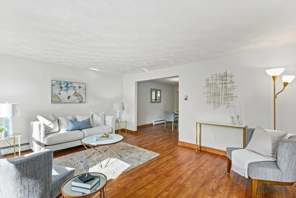 Photo of 480 Sharpners Pond Road