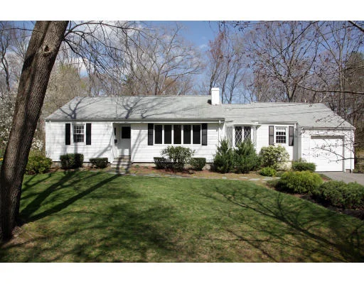 Photo of 17 Old Colony Rd.