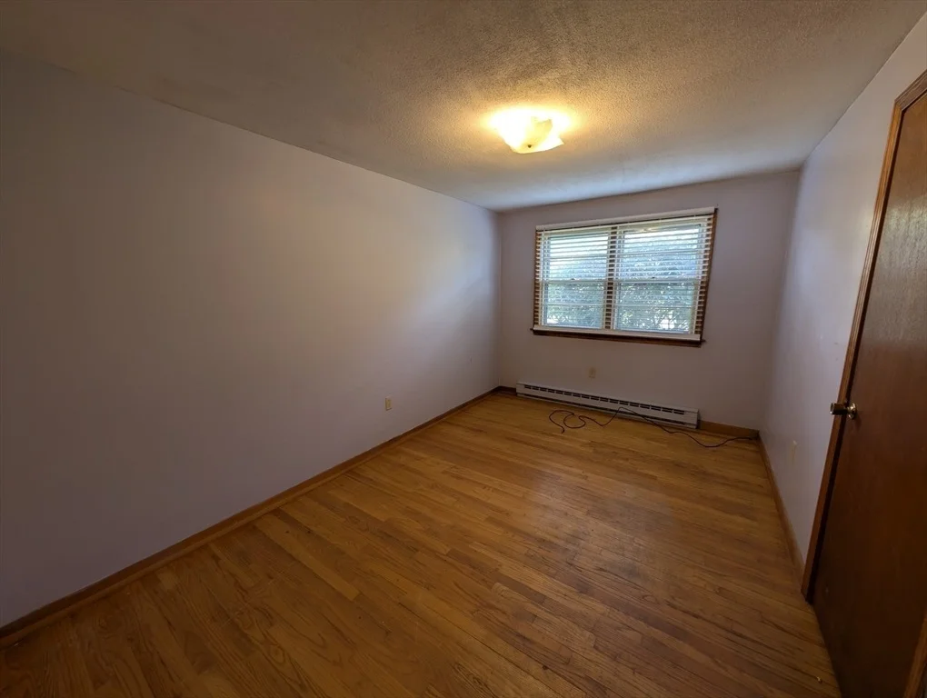 Photo of 7 Birchwood Dr