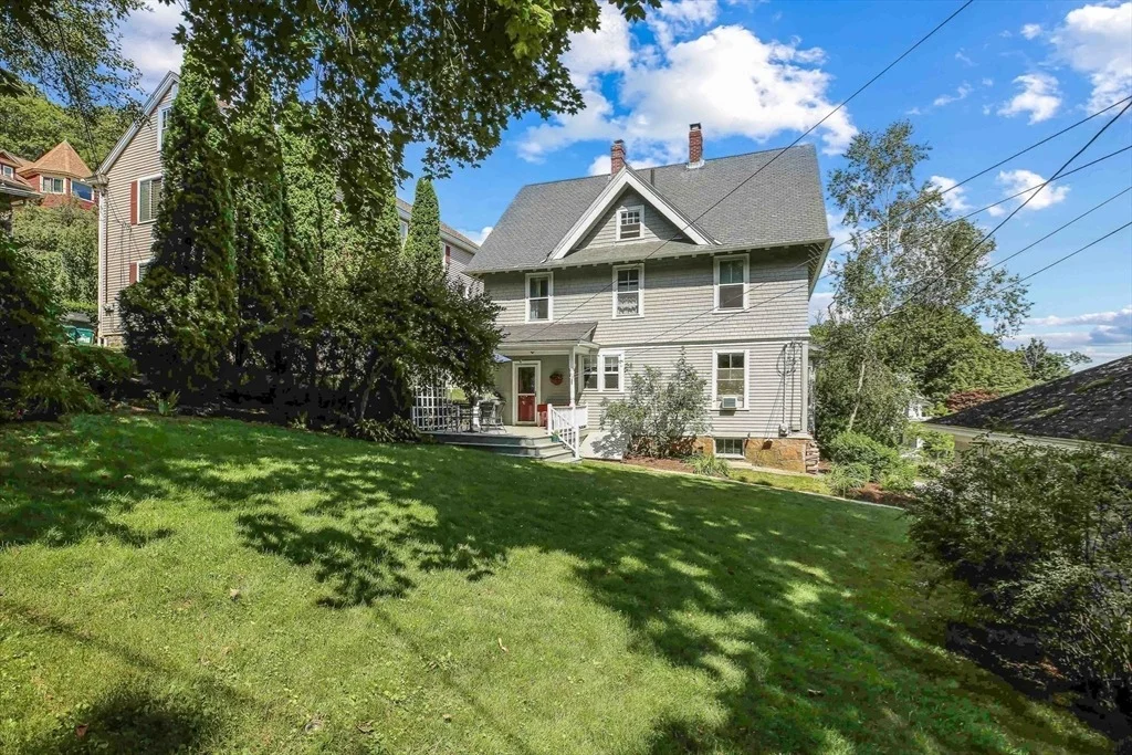 Photo of 6 Moore Ave