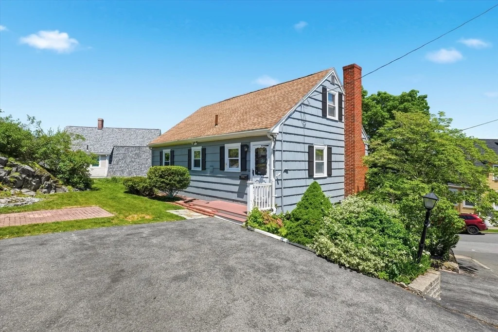 Photo of 57 Allen Ave