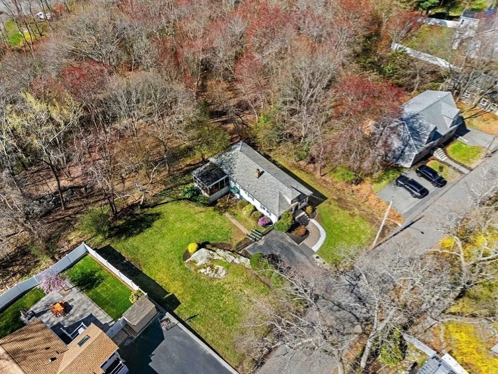 Photo of 12 Lake Ave