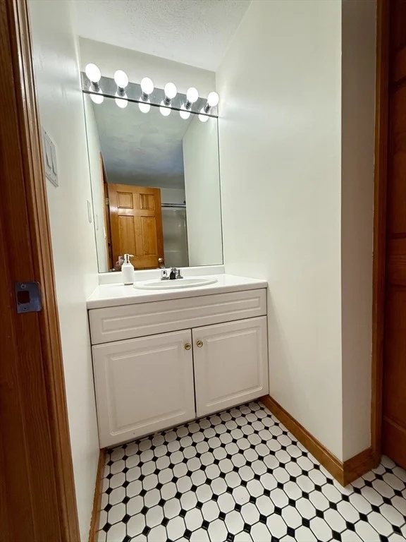 Photo of 3 Lisamary Dr
