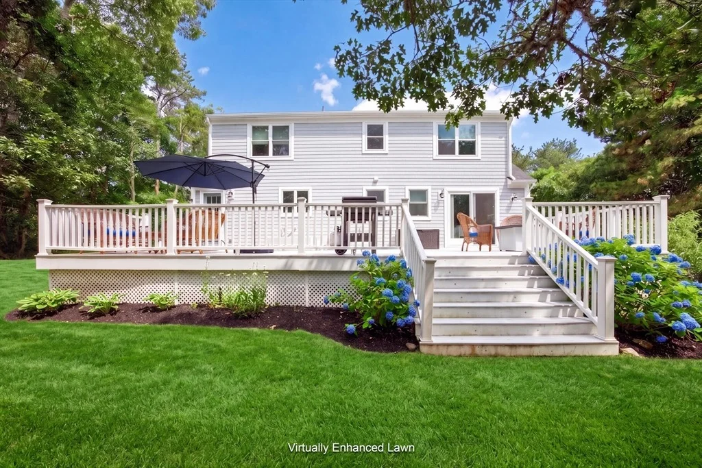 Photo of 25 Marthas Ln