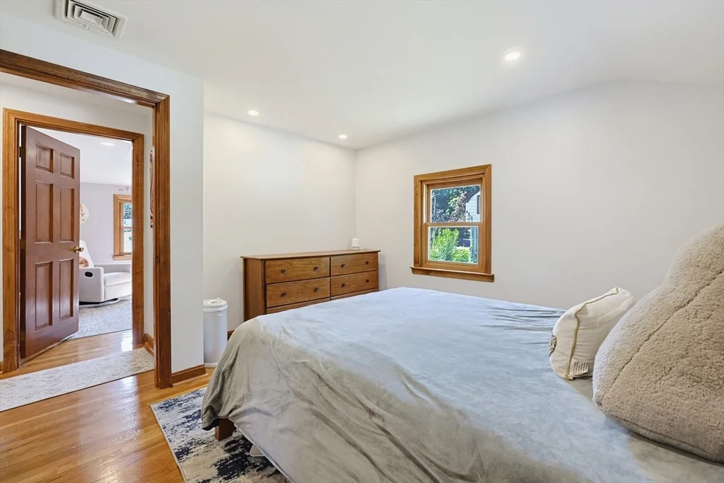 Photo of 19 Weir Rd