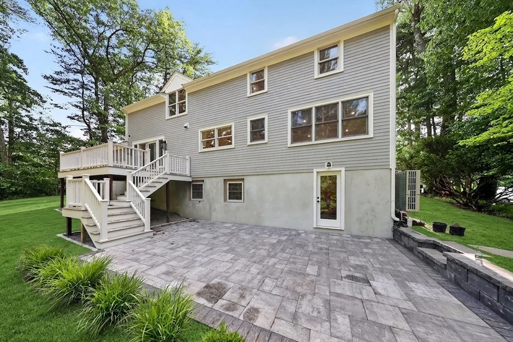 Photo of 15 Pioneer Rd