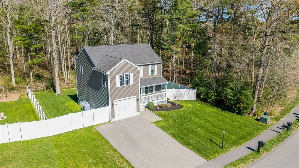 Photo of 987 Dighton Woods Cir