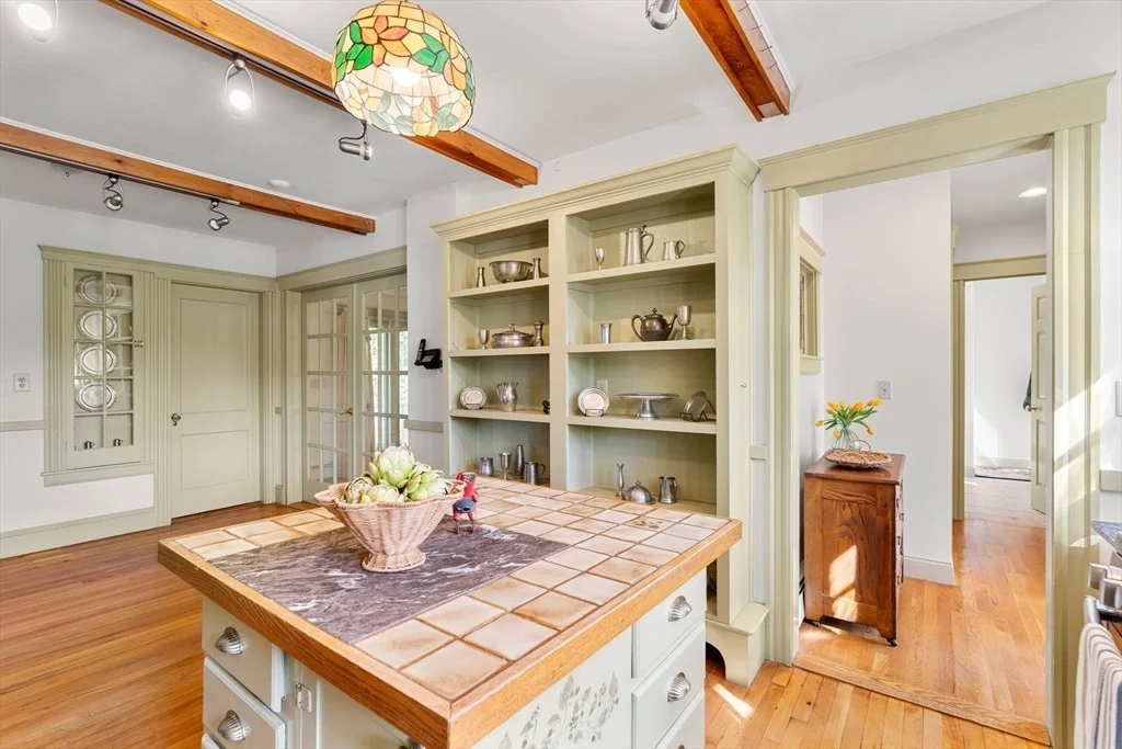 Photo of 402 Sutton St