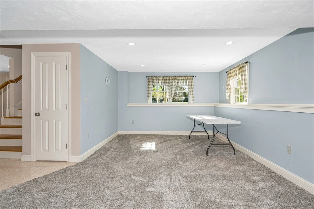 Photo of 12 Dawn Dr