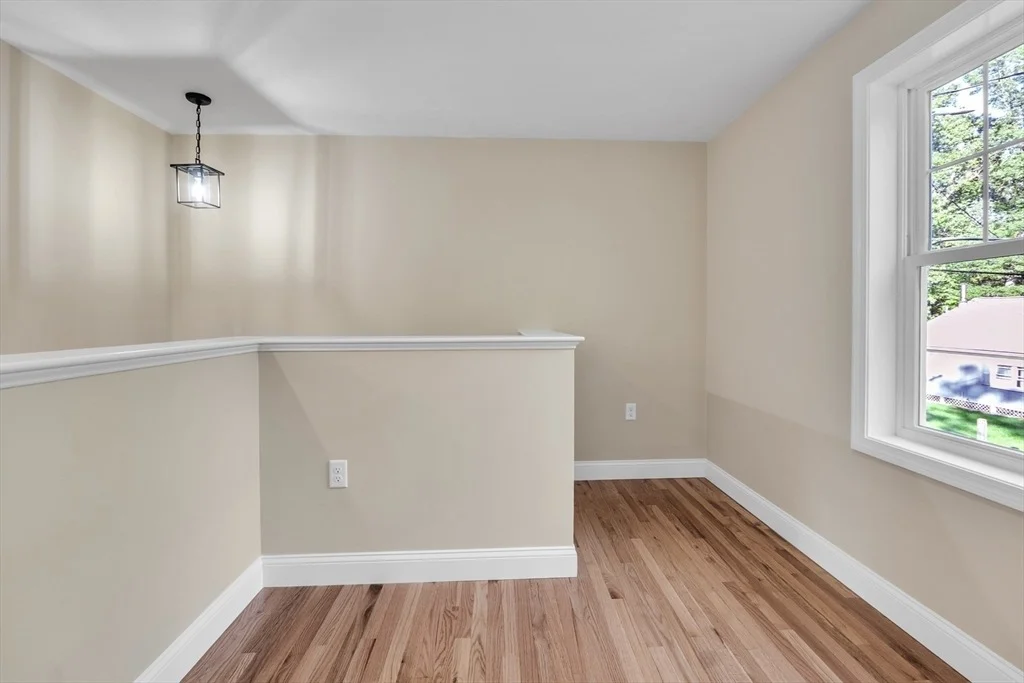 Photo of 18 Columbine Rd