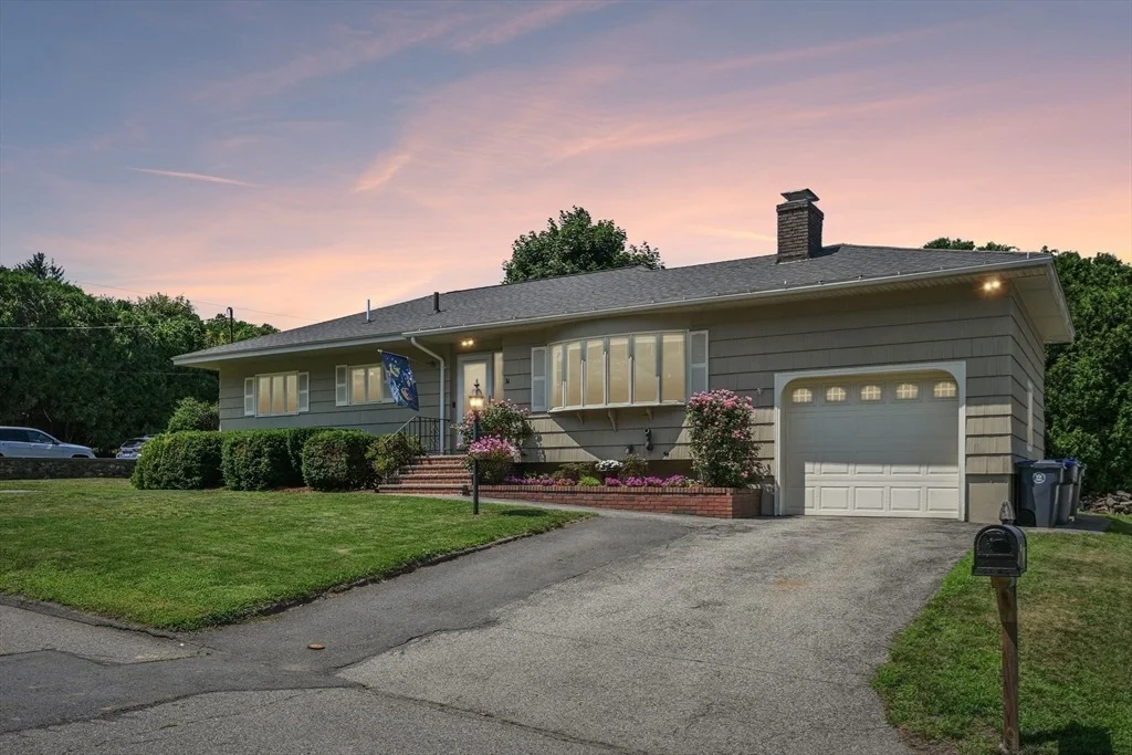 Photo of 34 Duston Dr