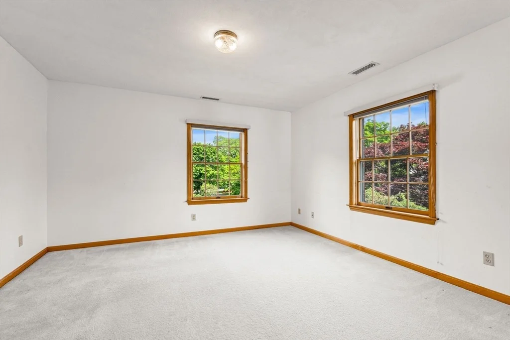 Photo of 33 Coventry Lane