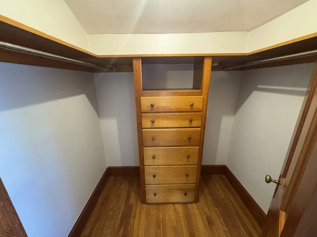 Photo of 42 Benjamin Rd