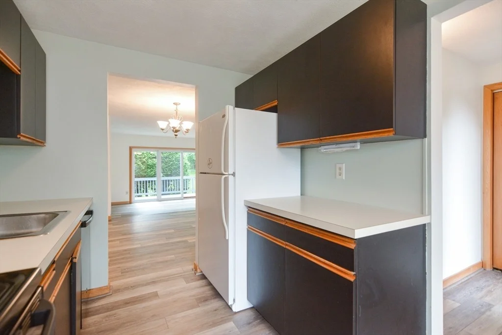 Photo of Unit 106 at 31 Blithewood Avenue