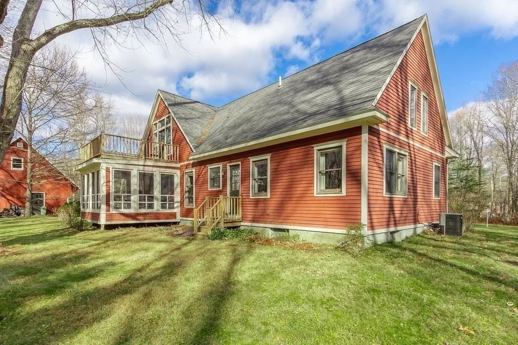 Photo of 169 Maple St