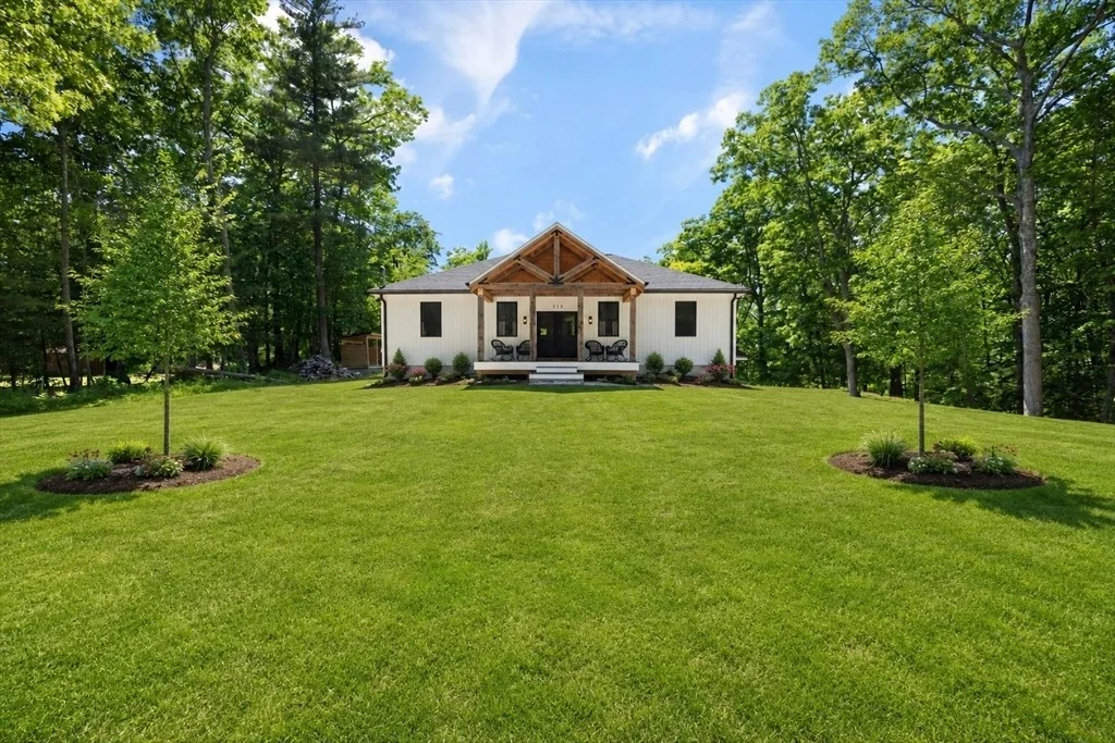 Photo of 115 Webster Road