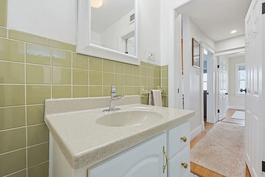 Photo of 16 Coolidge Ave
