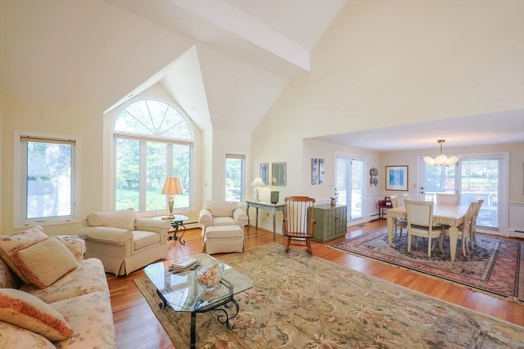 Photo of 8 Fieldstone Lane