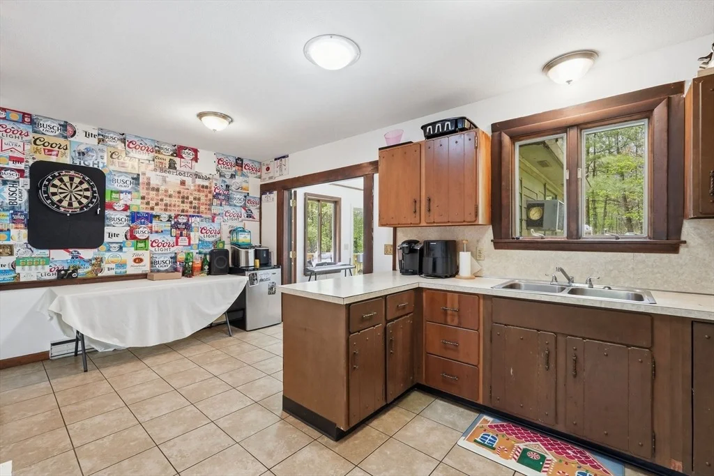 Photo of 390 State St