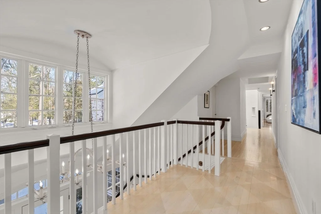 Photo of 24 Colonial Way