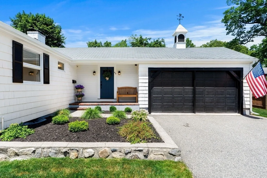 Photo of 46 Woodcrest Dr
