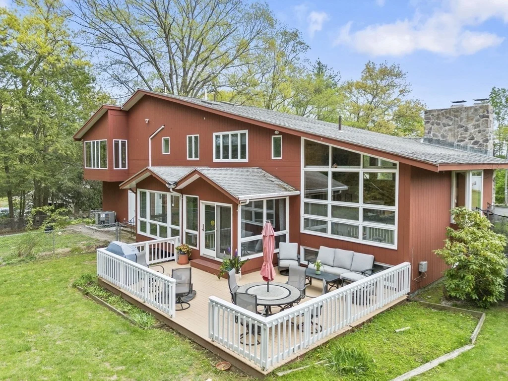 Photo of 1 Hemlock Dr