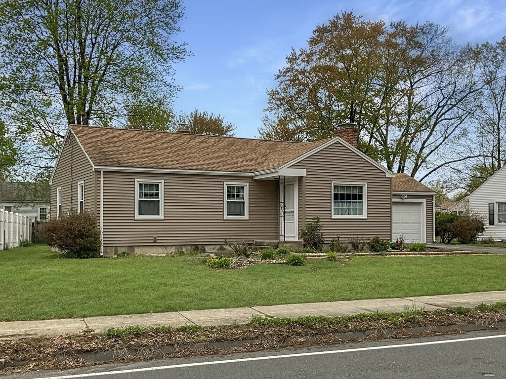 Photo of 854 Grayson Dr