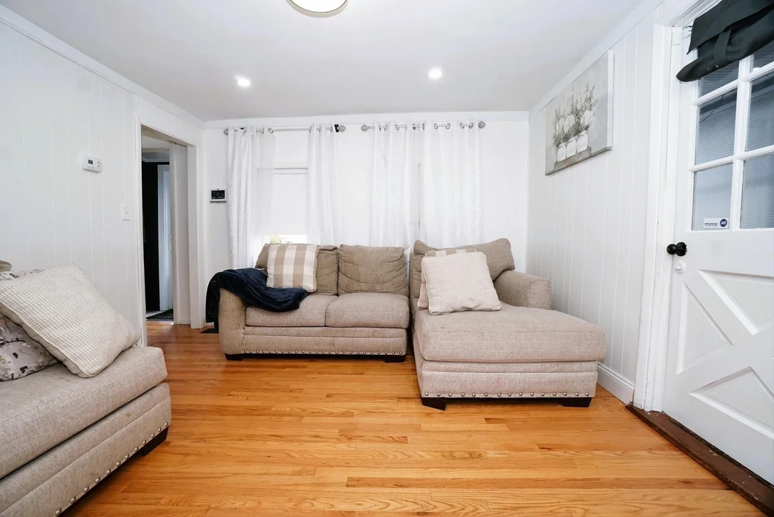 Photo of 12 Bailey St