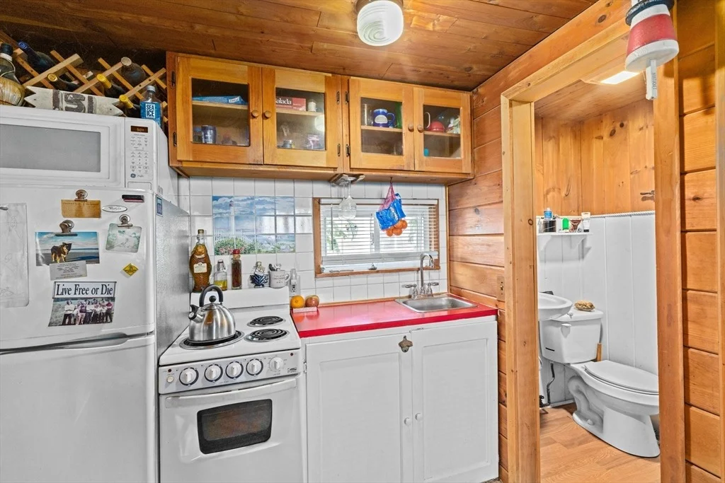 Photo of 151 Glades Rd