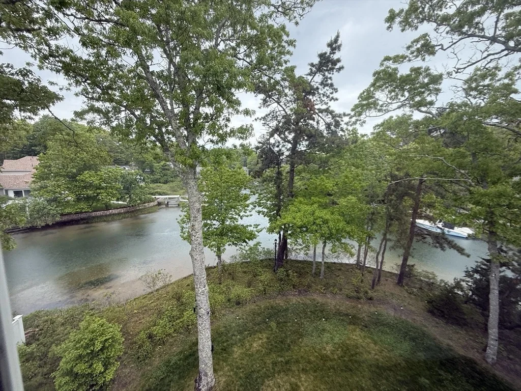 Photo of 18 Spoondrift Cir