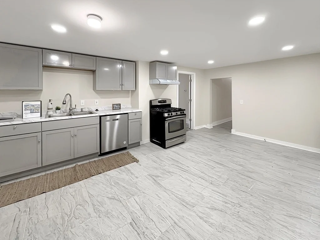 Photo of 103 Middlesex Street