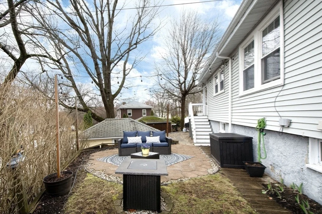 Photo of 271 Holbrook Rd