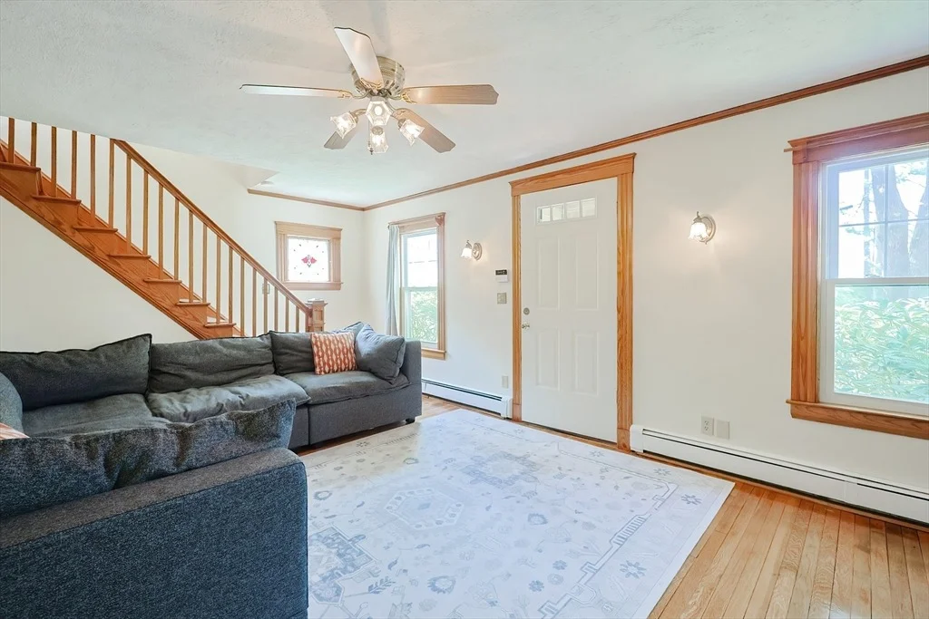 Photo of 90 Allen St