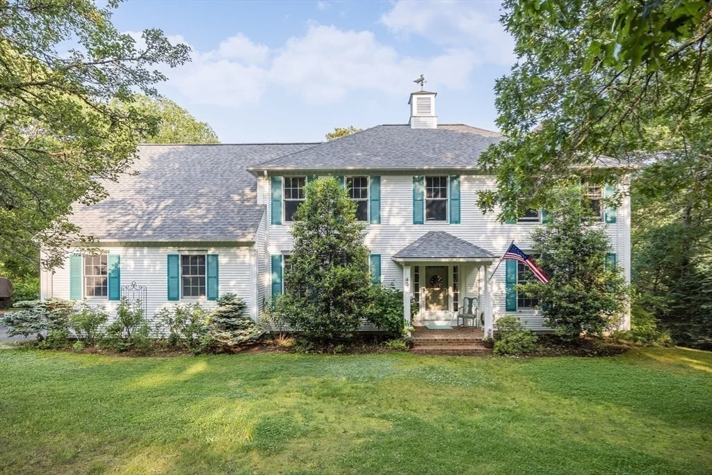 Photo of 43 Owl Pond Rd