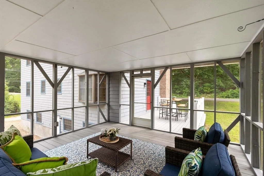 Photo of 368 Hill Rd